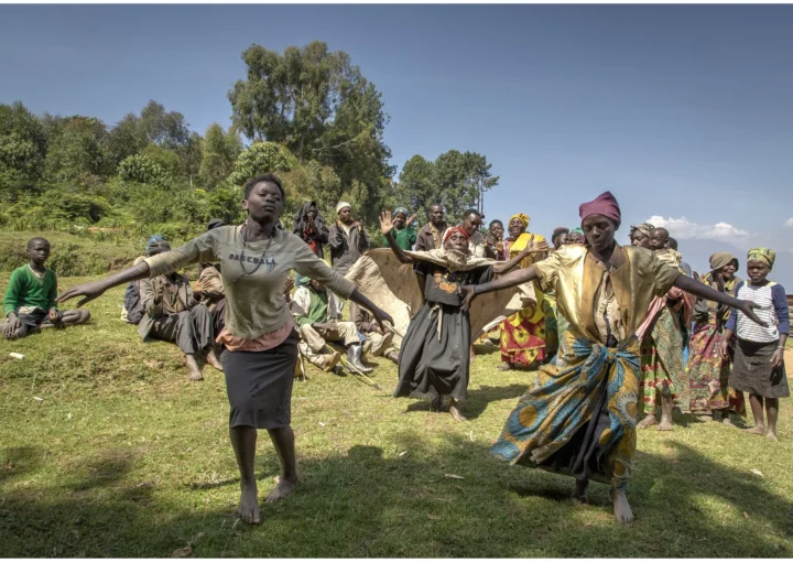 Village and community walks in Buhoma