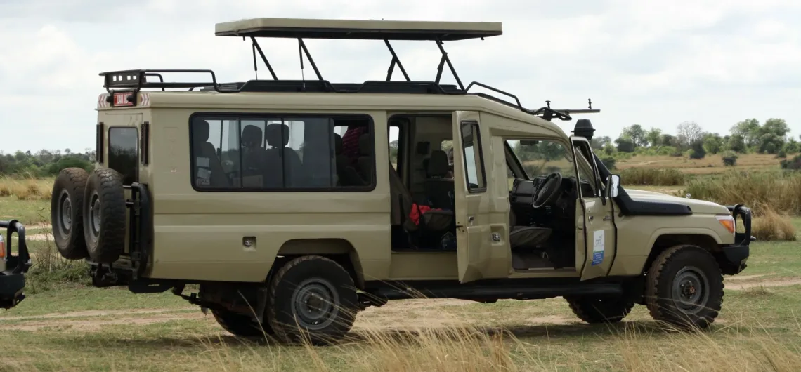 Game drive vehicles