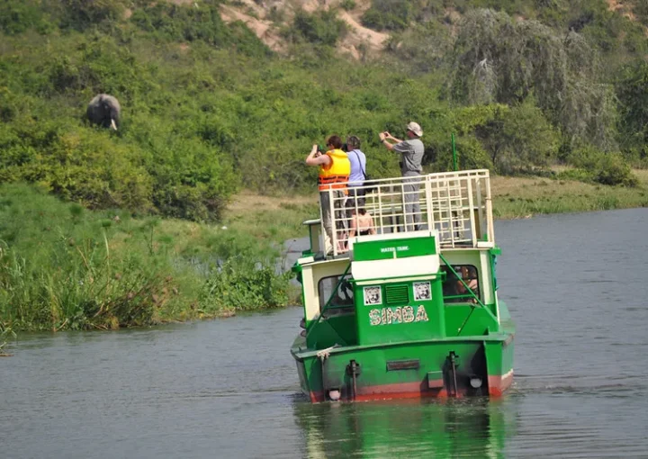 Boat safaris Uganda - Uganda safaris and tours.