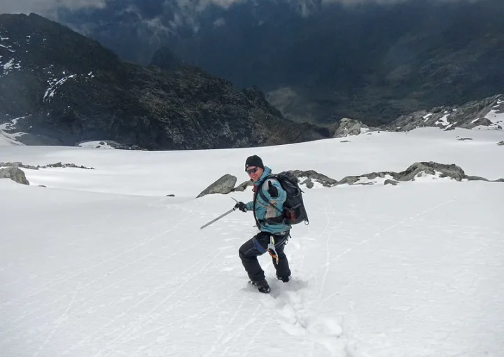 Trekking mountain Rwenzori - Hiking trips and tours - Mountain climbing safaris and tours.