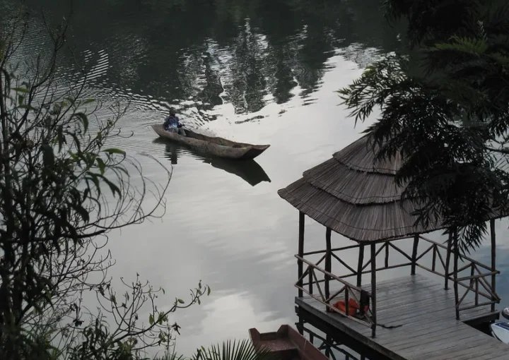 Bunyonyi Overland Resort